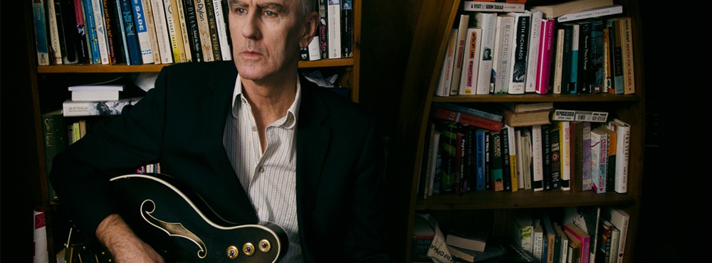 Robert Forster (The Go-Betweens) Special guest: Peter Morén | DJs The Jangle Pop Society